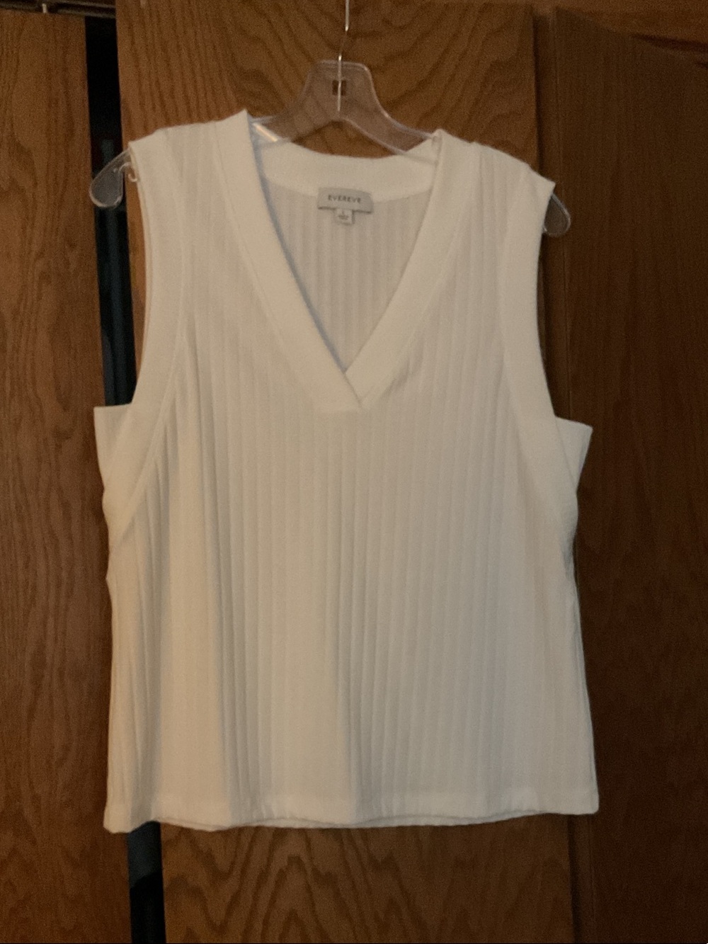 Evereve Cream Ribbed V-Neck Sleeveless Tank